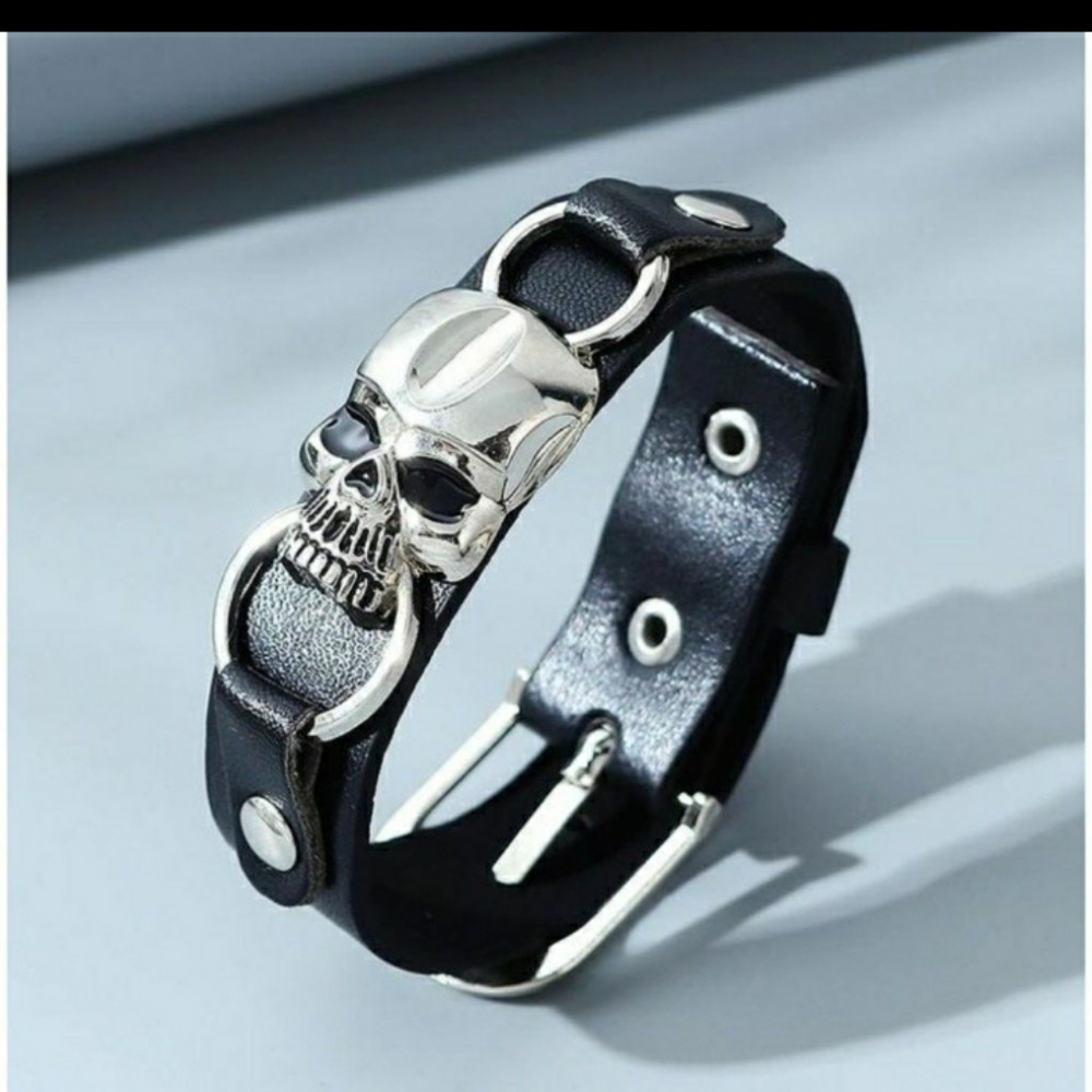 Skull Bracelet w/ Belt Buckle Closure